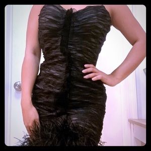Black short dress with feathers